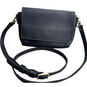 Portland Leather Black  Metro Crossbody  Shoulder Bag With Magnetic Closure